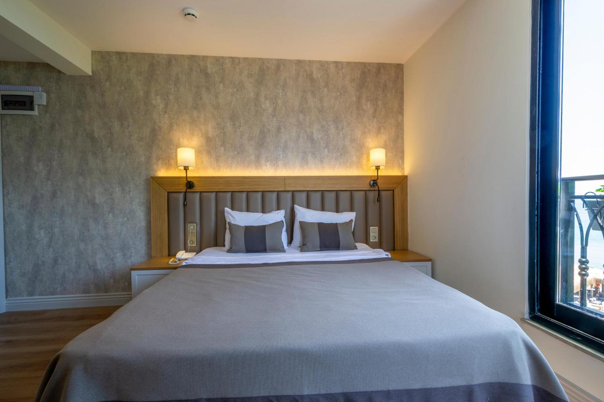 Demanor Adult Only Hotell *